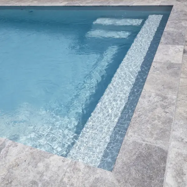 Schalenpool Raiatea Einstiegstreppe