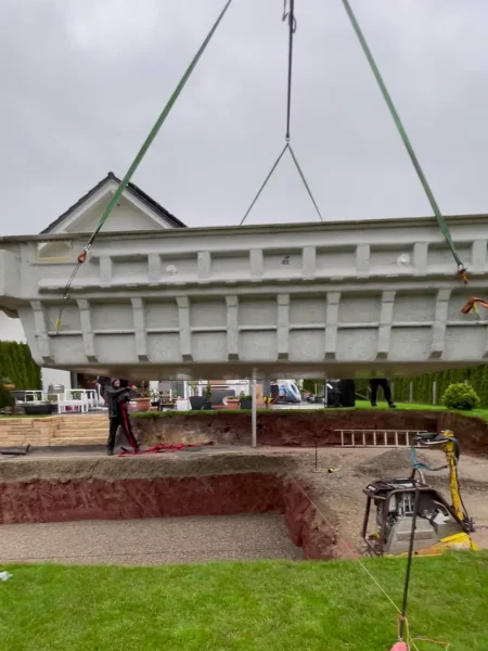Kundenreferenzen Schalenpool Wird Im Garten Eingebaut